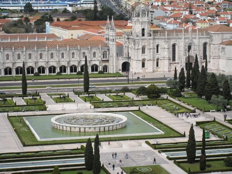 Los Jeronimos, Lisbon Portugal 1.jpg